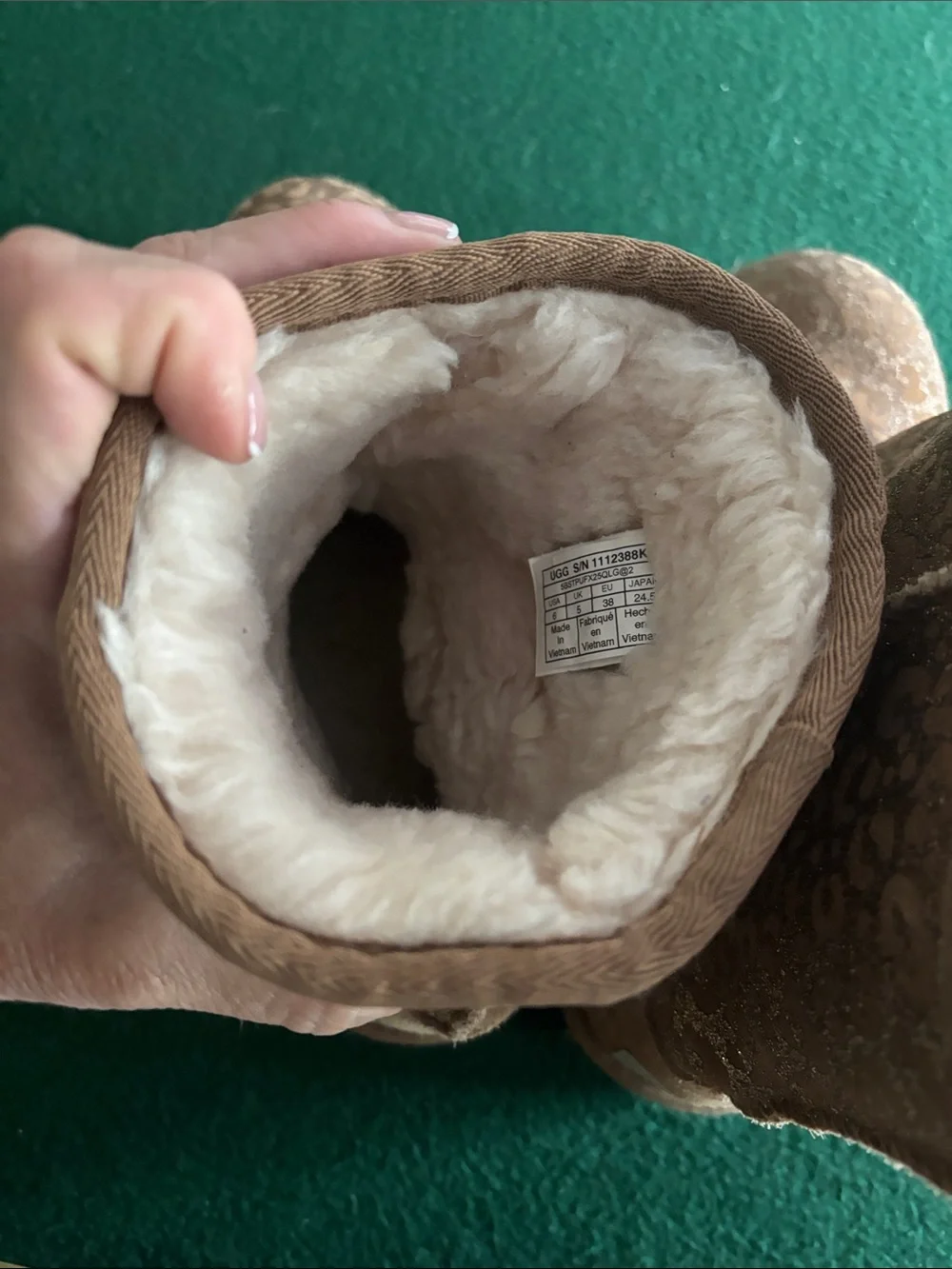 UGG classic leopard